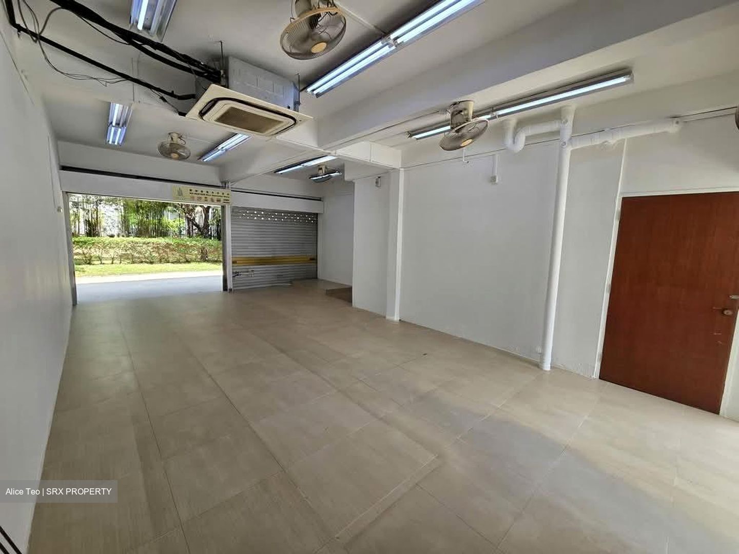 Upper Boon Keng Road (D14), Retail #544648551